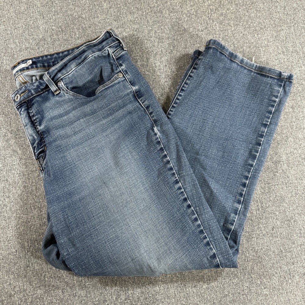 Levis 414 Classic Straight Jeans Womens 18W Blue Denim‎ Stretch Medium Wash